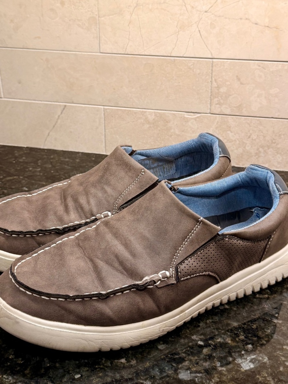 Men's IZOD Hampton Slip-On Loafer Sneakers – Brown & Blue